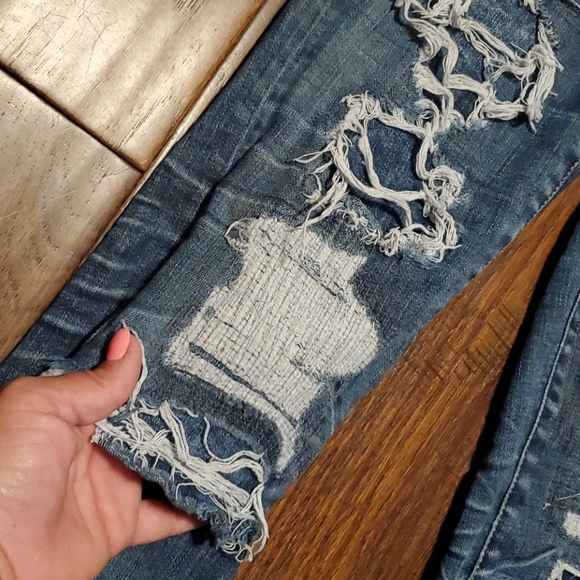 2 Pair of FUN American Eagle Pants - Picture 10 of 12
